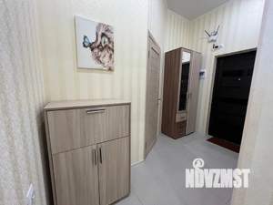 Студия квартира, посуточно, 34м2, 1/4 этаж