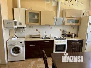 1-к квартира, посуточно, 56м2, 2/4 этаж