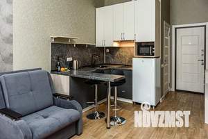 Студия квартира, посуточно, 28м2, 1/5 этаж