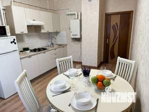 1-к квартира, посуточно, 39м2, 1/1 этаж