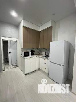 Студия квартира, посуточно, 34м2, 3/3 этаж