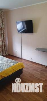 1-к квартира, посуточно, 39м2, 14/14 этаж
