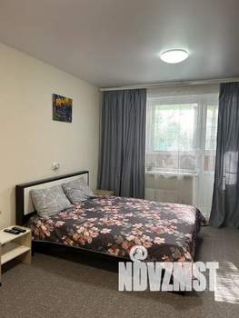 1-к квартира, посуточно, 40м2, 4/9 этаж