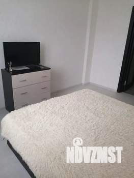 1-к квартира, посуточно, 37м2, 7/9 этаж
