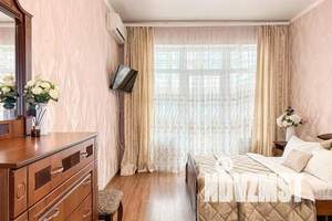 1-к квартира, посуточно, 50м2, 3/6 этаж