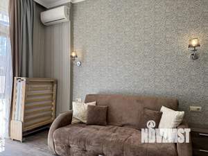 Студия квартира, посуточно, 25м2, 1/5 этаж