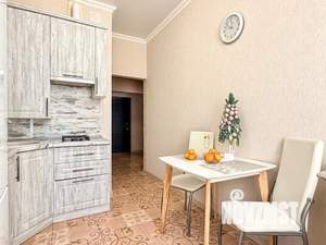 1-к квартира, посуточно, 37м2, 4/8 этаж