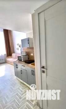 Студия квартира, посуточно, 35м2, 1/6 этаж