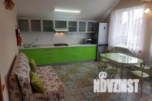 1-к квартира, посуточно, 100м2, 4/4 этаж