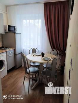 1-к квартира, посуточно, 33м2, 3/5 этаж