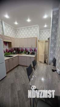 Студия квартира, посуточно, 32м2, 1/8 этаж