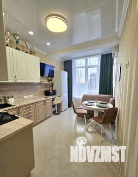 Студия квартира, посуточно, 42м2, 2/5 этаж