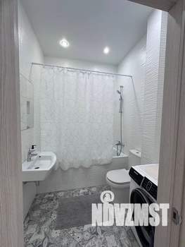 Студия квартира, посуточно, 34м2, 1/5 этаж