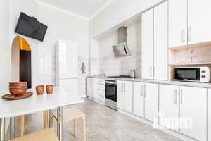 2-к квартира, посуточно, 72м2, 1/8 этаж