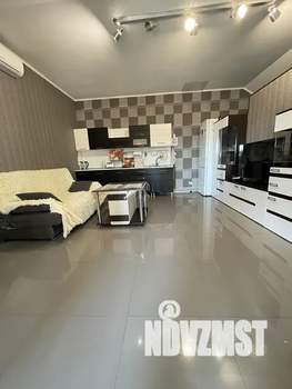 Студия квартира, посуточно, 50м2, 4/4 этаж