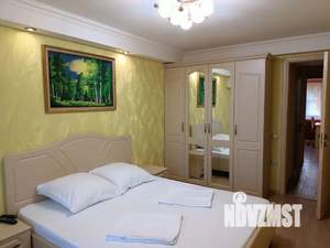 3-к квартира, посуточно, 66м2, 3/9 этаж