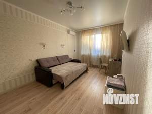 1-к квартира, посуточно, 44м2, 3/6 этаж