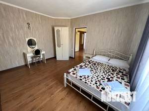 3-к квартира, посуточно, 150м2, 2/2 этаж