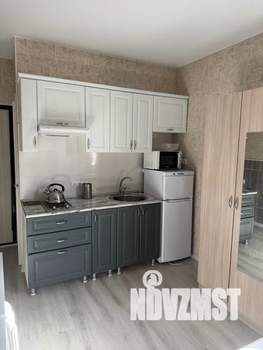 Студия квартира, посуточно, 22м2, 1/3 этаж