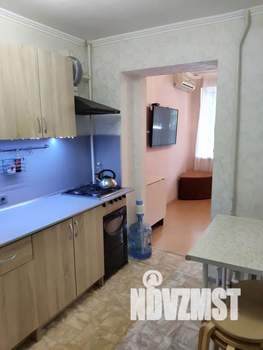 3-к квартира, посуточно, 50м2, 1/9 этаж