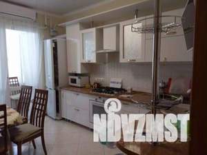 1-к квартира, посуточно, 50м2, 3/12 этаж