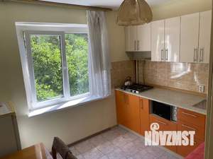 1-к квартира, посуточно, 40м2, 3/9 этаж