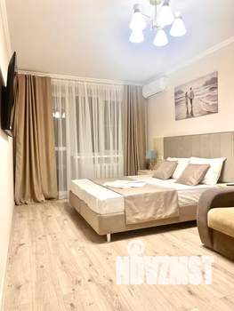 1-к квартира, посуточно, 38м2, 5/5 этаж