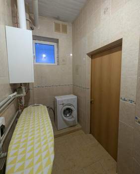 Студия квартира, на длительный срок, 100м2, 1/3 этаж