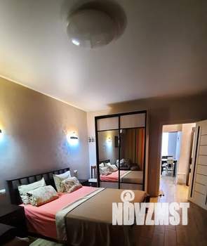 1-к квартира, посуточно, 46м2, 1/3 этаж