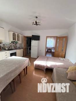 3-к квартира, посуточно, 50м2, 2/2 этаж