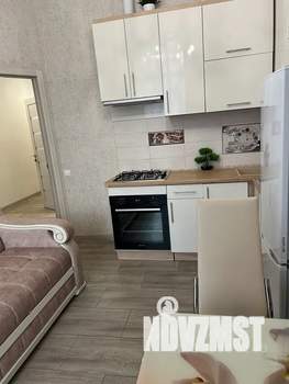 1-к квартира, посуточно, 40м2, 5/6 этаж