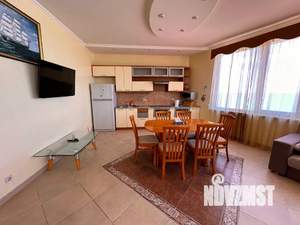 3-к квартира, посуточно, 100м2, 2/2 этаж