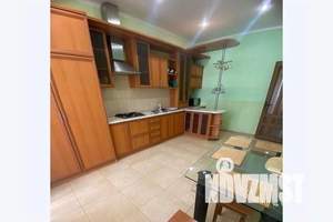 3-к квартира, посуточно, 73м2, 1/5 этаж