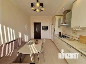 1-к квартира, посуточно, 50м2, 4/10 этаж