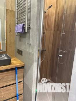 Студия квартира, посуточно, 33м2, 1/7 этаж