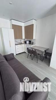 Студия квартира, посуточно, 40м2, 2/3 этаж