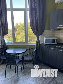 Студия квартира, посуточно, 40м2, 3/10 этаж