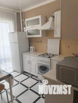 1-к квартира, посуточно, 37м2, 3/9 этаж