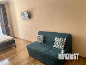 Студия квартира, посуточно, 31м2, 2/8 этаж
