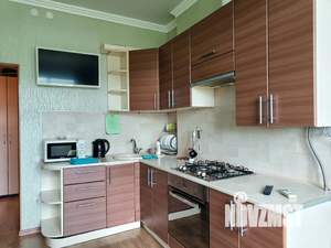 1-к квартира, посуточно, 42м2, 3/6 этаж