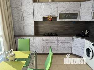 1-к квартира, посуточно, 40м2, 5/8 этаж