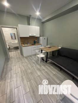 Студия квартира, посуточно, 38м2, 1/1 этаж