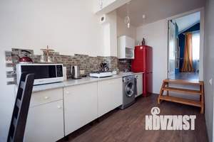 1-к квартира, посуточно, 50м2, 3/3 этаж