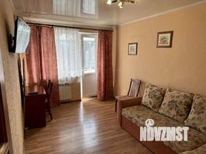 2-к квартира, посуточно, 50м2, 1/1 этаж
