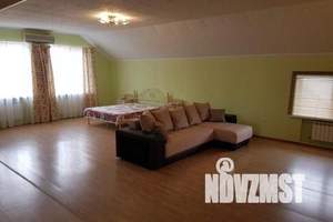 1-к квартира, посуточно, 100м2, 4/4 этаж