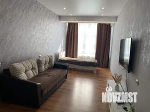 1-к квартира, посуточно, 52м2, 1/10 этаж