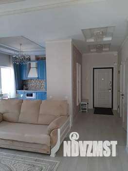 3-к квартира, посуточно, 57м2, 5/5 этаж