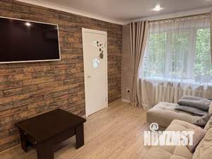 3-к квартира, посуточно, 54м2, 1/5 этаж