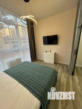 Студия квартира, посуточно, 35м2, 1/20 этаж