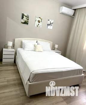 1-к квартира, посуточно, 60м2, 1/2 этаж